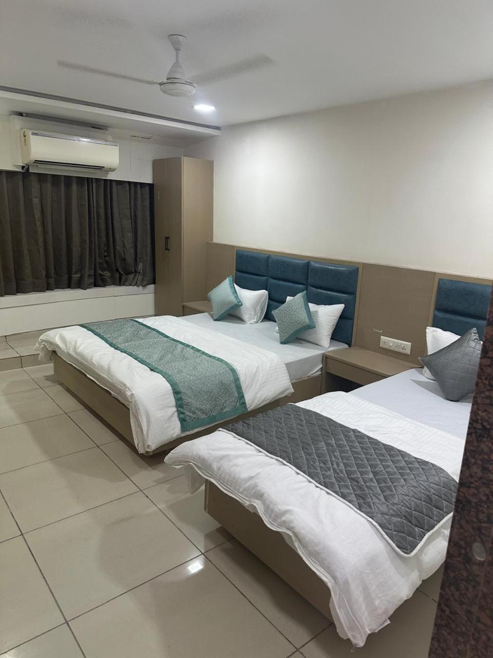 Hotel Nest View Amhedabad Dış mekan fotoğraf
